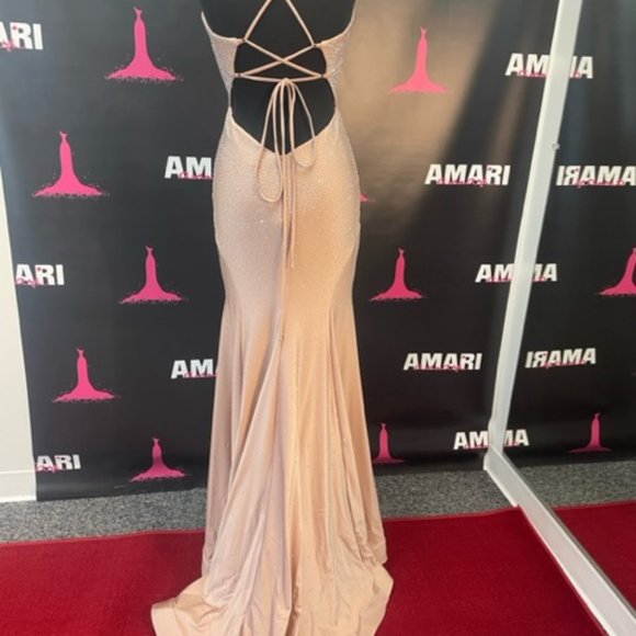 La Femme #31220 Size 2 Mauve NWT - Picture 2 of 5